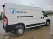 2023 Ram ProMaster Cargo z VIN 3C6LRVDG5PE550116, wystawiony jako Copart lot #51665995 z przebiegiem Nie podano mil oraz Szkoda całkowita • Salvage title. Historia ofert i sprzedaży dostępna na DreamBid. Obrazek 3.
