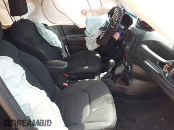 2017 Jeep Renegade Latitude с VIN ZACCJABB6HPG67093, выставлен на аукционе IAAI как лот 42717078 с пробегом 107 655 миль миль и . История ставок и продаж доступна на DreamBid. Изображение 5.
