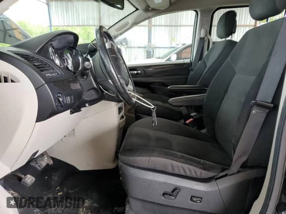 2019 Dodge Grand Caravan SE с VIN 2C4RDGBG2KR739166, выставлен на аукционе Copart как лот 84647805 с пробегом 78 254 миль миль и Списание • Salvage title. История ставок и продаж доступна на DreamBid. Изображение 7.