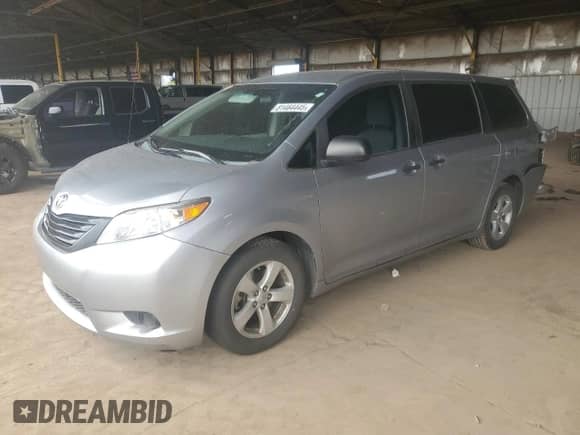 2012 Toyota Sienna with VIN 5TDZK3DC3CS277508, listed as a Copart auction lot 81464445 with 64,092 mi miles and Salvage title. Bid and sale history available at DreamBid. Image 1.