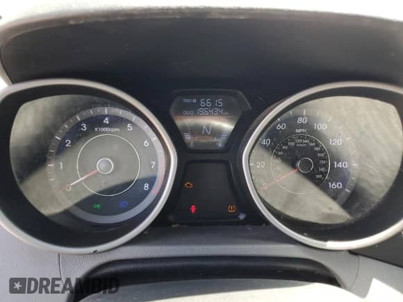 2011 Hyundai Elantra GLS с VIN KMHDH4AE5BU162418, выставлен на аукционе Copart как лот 64208005 с пробегом 196 434 миль миль и Списание • Salvage title. История ставок и продаж доступна на DreamBid. Изображение 9.