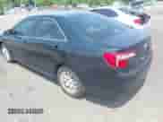 2013 Toyota Camry LE z VIN 4T1BD1FK9DU092389, wystawiony jako IAAI lot #42423524 z przebiegiem 312 006 mil mil oraz . Historia ofert i sprzedaży dostępna na DreamBid. Obrazek 3.