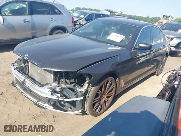 2017 BMW 5 Series 540i с VIN WBAJE5C30HG913690, выставлен на аукционе IAAI как лот 42366930 с пробегом 69 066 миль миль и . История ставок и продаж доступна на DreamBid. Изображение 2.