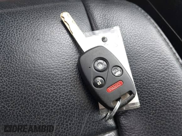 2014 Honda Pilot EX-L z VIN 5FNYF4H5XEB025361, wystawiony jako IAAI lot #42600092 z przebiegiem 169 019 mil mil oraz . Historia ofert i sprzedaży dostępna na DreamBid. Obrazek 11.