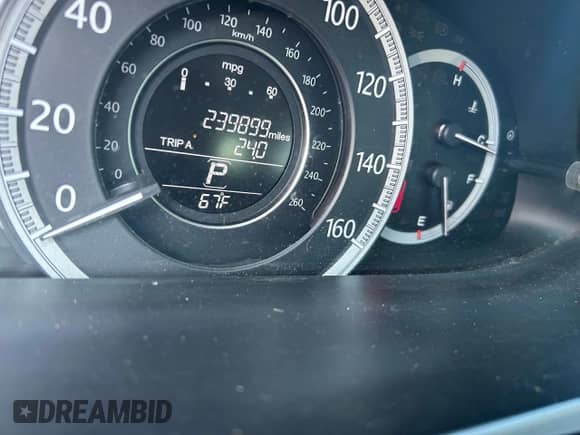 2014 Honda Accord LX с VIN 1HGCR2F31EA053714, выставлен на аукционе Copart как лот 90951845 с пробегом 239 899 миль миль и Чистый • Clean title. История ставок и продаж доступна на DreamBid. Изображение 8.