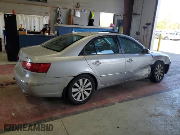 2009 Hyundai Sonata Limited с VIN 5NPEU46FX9H553980, выставлен на аукционе Copart как лот 85544355 с пробегом 152 593 миль миль и Списание • Salvage title. История ставок и продаж доступна на DreamBid. Изображение 3.