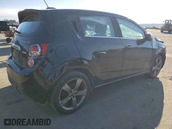 2016 Chevrolet Sonic RS z VIN 1G1JG6SB7G4128510, wystawiony jako Copart lot #45882335 z przebiegiem 151 500 mil mil oraz Szkoda całkowita • Salvage title. Historia ofert i sprzedaży dostępna na DreamBid. Obrazek 3.