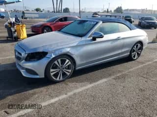 2017 Mercedes-Benz C 300 с VIN WDDWK4JBXHF531507, выставлен на аукционе Copart как лот 69264715 с пробегом 56 299 миль миль и Списание • Salvage title. История ставок и продаж доступна на DreamBid. Изображение 1.