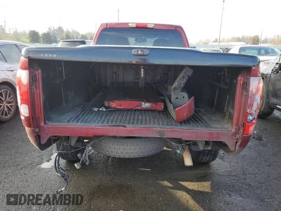 2010 Chevrolet Colorado 1LT with VIN 1GCKTCDE8A8121157, listed as a Copart auction lot 84814724 with 133,422 mi miles and Salvage title. Bid and sale history available at DreamBid. Image 6.