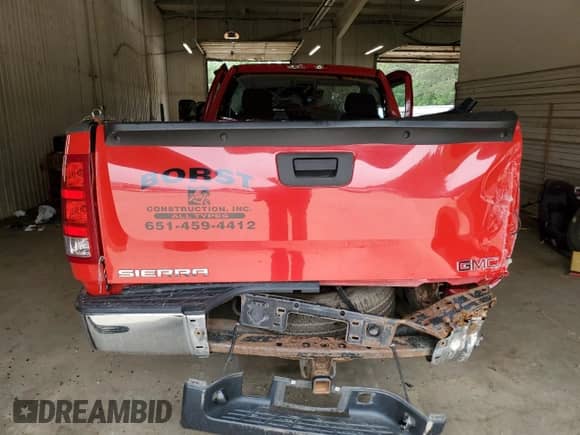 2011 GMC Sierra 1500 Work Truck z VIN 1GTN2TE0XBZ430126, wystawiony jako Copart lot #61457275 z przebiegiem Nie podano mil oraz Szkoda całkowita • Salvage title. Historia ofert i sprzedaży dostępna na DreamBid. Obrazek 6.