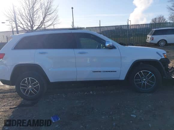 2017 Jeep Grand Cherokee Limited z VIN 1C4RJFBT5HC769196, wystawiony jako IAAI lot #41829930 z przebiegiem 88 162 mil mil oraz . Historia ofert i sprzedaży dostępna na DreamBid. Obrazek 13.