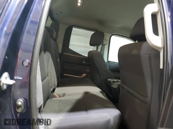 2024 Toyota Tundra SR5 with VIN 5TFLA5DA2RX137942, listed as a Copart auction lot 61576885 with 36,319 mi miles and Salvage title. Bid and sale history available at DreamBid. Image 10.