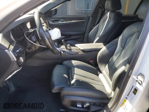 2019 BMW 5 Series 530e with VIN WBAJA9C5XKB399372, listed as a Copart auction lot 84980615 with 96,776 mi miles and Salvage title. Bid and sale history available at DreamBid. Image 7.