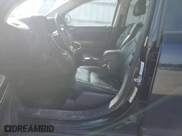 2012 Jeep Compass Limited с VIN 1C4NJCCB6CD592289, выставлен на аукционе Copart как лот 61002545 с пробегом 199 727 миль миль и Списание • Salvage title. История ставок и продаж доступна на DreamBid. Изображение 7.