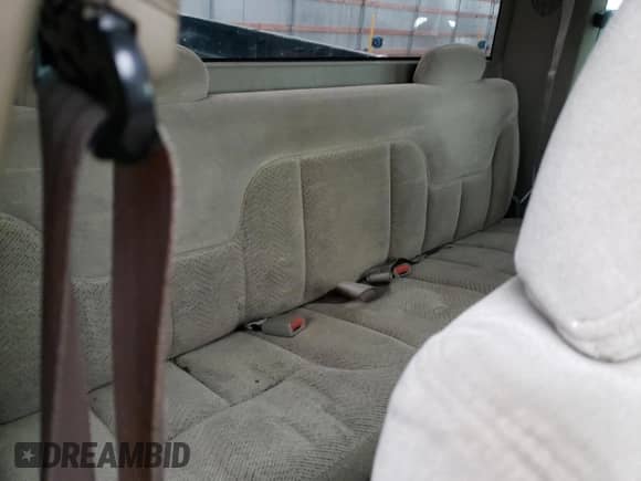 1998 Chevrolet Silverado 2500 с VIN 1GCGC29R7WE120604, выставлен на аукционе Copart как лот 85452624 с пробегом 212 594 миль миль и Списание • Salvage title. История ставок и продаж доступна на DreamBid. Изображение 10.