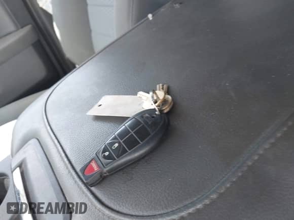 2019 Ram 1500 SLT z VIN 1C6RR7TT5KS689558, wystawiony jako IAAI lot #42041879 z przebiegiem 79 018 mil mil oraz . Historia ofert i sprzedaży dostępna na DreamBid. Obrazek 11.