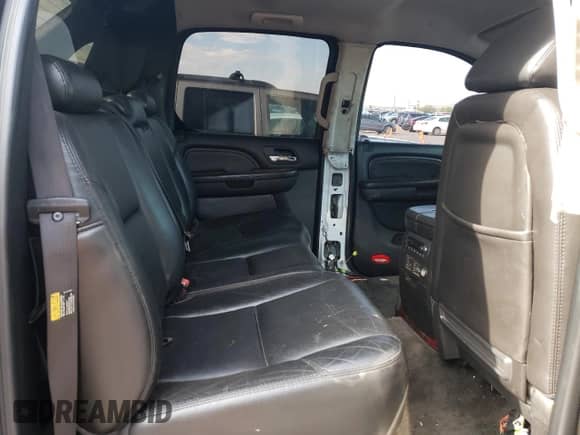 2007 Cadillac Escalade EXT with VIN 3GYFK62887G117111, listed as a Copart auction lot 62903245 with 171,123 mi miles and Salvage title. Bid and sale history available at DreamBid. Image 10.