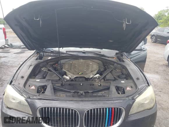 2011 BMW 7 Series 750i xDrive with VIN WBAKC6C54BC394675, listed as a IAAI auction lot 42394276 with 207,246 mi miles and . Bid and sale history available at DreamBid. Image 10.