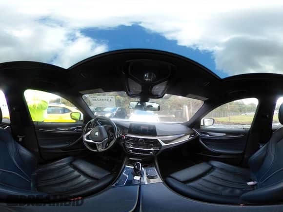 2017 BMW 5 Series 530i xDrive с VIN WBAJA7C30HWA70963, выставлен на аукционе IAAI как лот 43555246 с пробегом 142 310 миль миль и . История ставок и продаж доступна на DreamBid. Изображение 20.