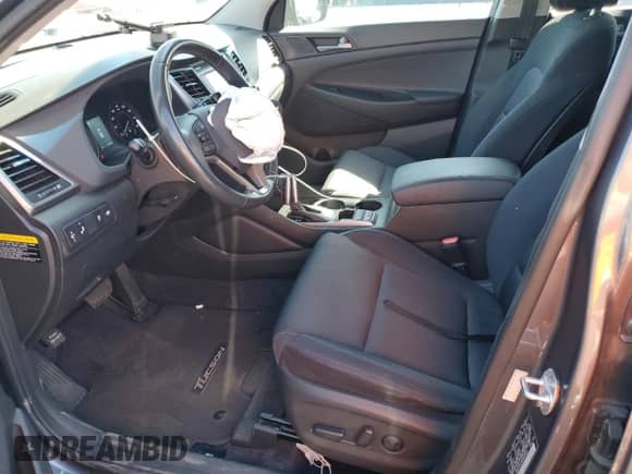 2017 Hyundai Tucson Sport с VIN KM8J3CA26HU490912, выставлен на аукционе Copart как лот 71922545 с пробегом 82 685 миль миль и Списание • Salvage title. История ставок и продаж доступна на DreamBid. Изображение 7.