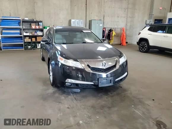 2010 Acura TL с VIN 19UUA8F22AA010256, выставлен на аукционе Copart как лот 82225245 с пробегом 171 310 миль миль и Списание • Salvage title. История ставок и продаж доступна на DreamBid. Изображение 13.