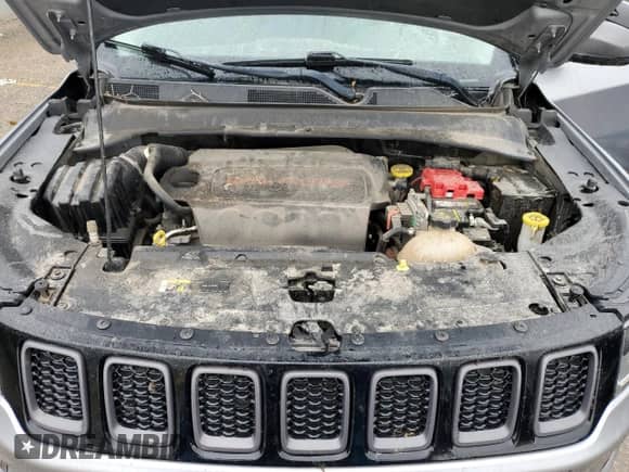 2019 Jeep Compass Trailhawk with VIN 3C4NJDDB7KT671080, listed as a Copart auction lot 60645655 with 131,581 mi miles and Salvage title. Bid and sale history available at DreamBid. Image 12.