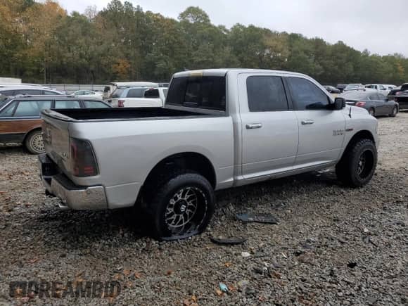 2015 Ram 1500 Outdoorsman z VIN 1C6RR7LM9FS609483, wystawiony jako Copart lot #78682674 z przebiegiem 178 893 mil mil oraz Szkoda całkowita • Salvage title. Historia ofert i sprzedaży dostępna na DreamBid. Obrazek 3.