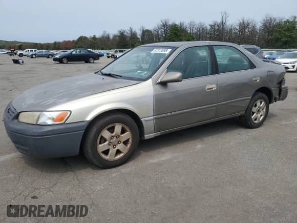 1997 Toyota Camry LE с VIN 4T1BG22K6VU065896, выставлен на аукционе Copart как лот 67313895 с пробегом 252 321 миль миль и Списание • Salvage title. История ставок и продаж доступна на DreamBid. Изображение 1.