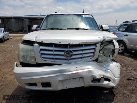 2003 Cadillac Escalade with VIN 1GYEK63N33R196603, listed as a Copart auction lot 59741205 with 211,373 mi miles and Salvage title. Bid and sale history available at DreamBid. Image 5.