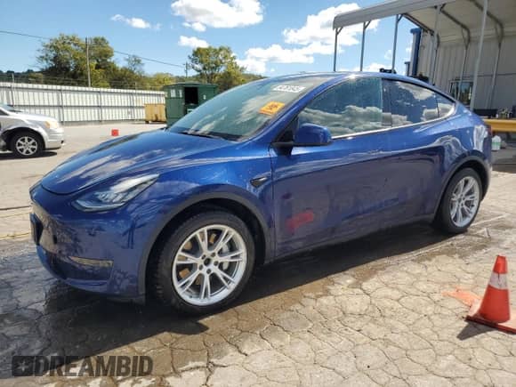 2021 Tesla Model Y Long Range с VIN 5YJYGDEE2MF066681, выставлен на аукционе Copart как лот 84761845 с пробегом Не указан миль и Списание • Salvage title. История ставок и продаж доступна на DreamBid. Изображение 1.