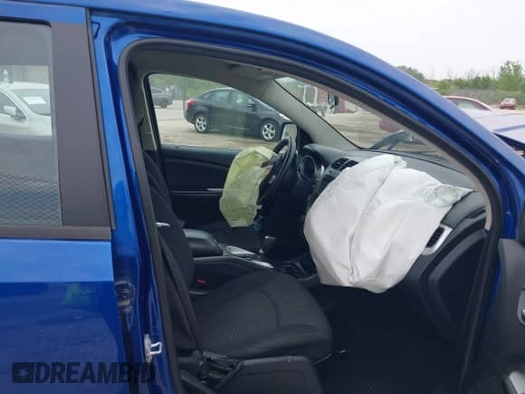 2015 Dodge Journey SE с VIN 3C4PDCAB6FT565465, выставлен на аукционе IAAI как лот 42498455 с пробегом 113 879 миль миль и . История ставок и продаж доступна на DreamBid. Изображение 5.