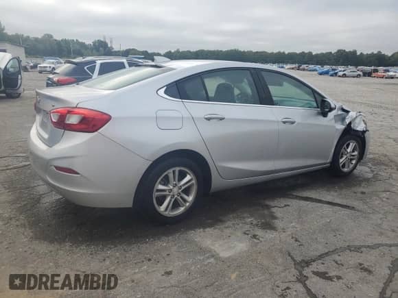 2017 Chevrolet Cruze LT с VIN 1G1BE5SM9H7239064, выставлен на аукционе Copart как лот 85882735 с пробегом 124 500 миль миль и Списание • Salvage title. История ставок и продаж доступна на DreamBid. Изображение 3.