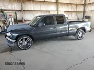2000 Chevrolet Silverado 1500 LS z VIN 2GCEC19T2Y1364727, wystawiony jako Copart lot #60270915 z przebiegiem 241 260 mil mil oraz Szkoda całkowita • Salvage title. Historia ofert i sprzedaży dostępna na DreamBid. Obrazek 1.
