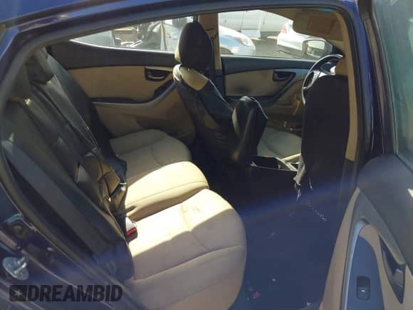 2013 Hyundai Elantra GLS z VIN 5NPDH4AE0DH169911, wystawiony jako IAAI lot #43145322 z przebiegiem 300 031 mil mil oraz . Historia ofert i sprzedaży dostępna na DreamBid. Obrazek 8.