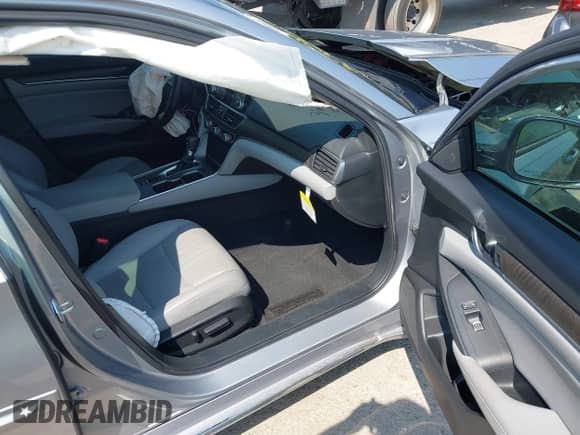 2018 Honda Accord EX-L with VIN 1HGCV1F58JA081107, listed as a IAAI auction lot 43139685 with 55,184 mi miles and . Bid and sale history available at DreamBid. Image 5.