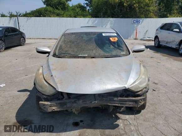 2014 Hyundai Elantra SE с VIN KMHDH4AE3EU058210, выставлен на аукционе Copart как лот 80528575 с пробегом Не указан миль и Списание • Salvage title. История ставок и продаж доступна на DreamBid. Изображение 5.