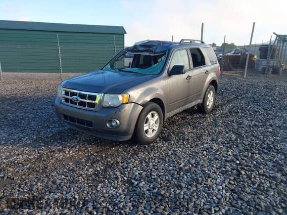 2011 Ford Escape XLT с VIN 1FMCU9DGXBKA87356, выставлен на аукционе IAAI как лот 43392718 с пробегом 200 720 миль миль и . История ставок и продаж доступна на DreamBid. Изображение 2.