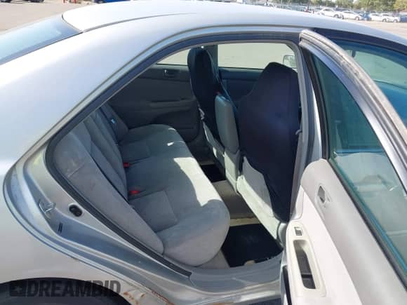 2004 Toyota Camry LE with VIN 4T1BE32K74U331873, listed as a IAAI auction lot 43420751 with 176,599 mi miles and . Bid and sale history available at DreamBid. Image 8.