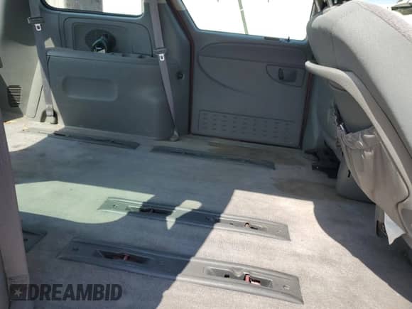 2006 Dodge Caravan SE with VIN 1D4GP25B76B603723, listed as a Copart auction lot 61932945 with 142,471 mi miles and Non repairable. Bid and sale history available at DreamBid. Image 11.