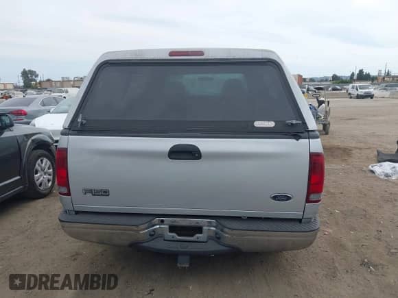 2003 Ford F-150 XL z VIN 1FTRF17283KB15604, wystawiony jako IAAI lot #43243037 z przebiegiem 284 574 mil mil oraz . Historia ofert i sprzedaży dostępna na DreamBid. Obrazek 16.