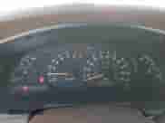 2001 Toyota Tundra Limited z VIN 5TBBT48191S126028, wystawiony jako Copart lot #80312915 z przebiegiem 230 773 mil mil oraz Czysty tytuł • Clean title. Historia ofert i sprzedaży dostępna na DreamBid. Obrazek 9.