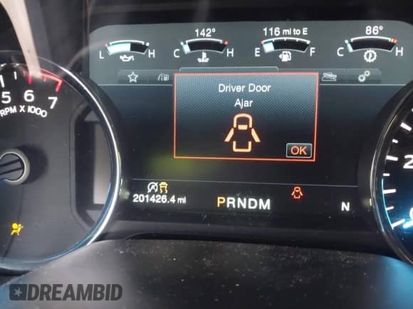 2018 Ford F-150 XL z VIN 1FTEW1CG0JFB57240, wystawiony jako IAAI lot #41260703 z przebiegiem 201 426 mil mil oraz . Historia ofert i sprzedaży dostępna na DreamBid. Obrazek 15.