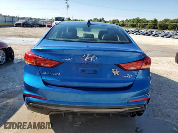 2018 Hyundai Elantra Sport с VIN KMHD04LB7JU468187, выставлен на аукционе Copart как лот 70500755 с пробегом 127 473 миль миль и Списание • Salvage title. История ставок и продаж доступна на DreamBid. Изображение 6.