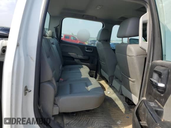 2018 Chevrolet Silverado 3500HD Work Truck с VIN 1GC4KYCY7JF239474, выставлен на аукционе Copart как лот 59499165 с пробегом 263 258 миль миль и Чистый • Clean title. История ставок и продаж доступна на DreamBid. Изображение 10.