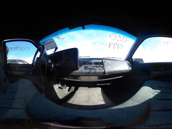 1989 Chevrolet Silverado 1500 с VIN 1GCDC14K5KZ226642, выставлен на аукционе IAAI как лот 43309499 с пробегом 238 438 миль миль и . История ставок и продаж доступна на DreamBid. Изображение 19.