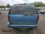 1996 Chevrolet Blazer with VIN 1GNDT13W5T2180946, listed as a Copart auction lot 71750055 with 273,984 mi miles and Salvage title. Bid and sale history available at DreamBid. Image 6.