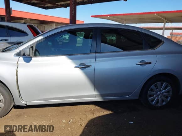 2017 Nissan Sentra S с VIN 3N1AB7AP4HY265222, выставлен на аукционе IAAI как лот 43228663 с пробегом 118 443 миль миль и . История ставок и продаж доступна на DreamBid. Изображение 14.