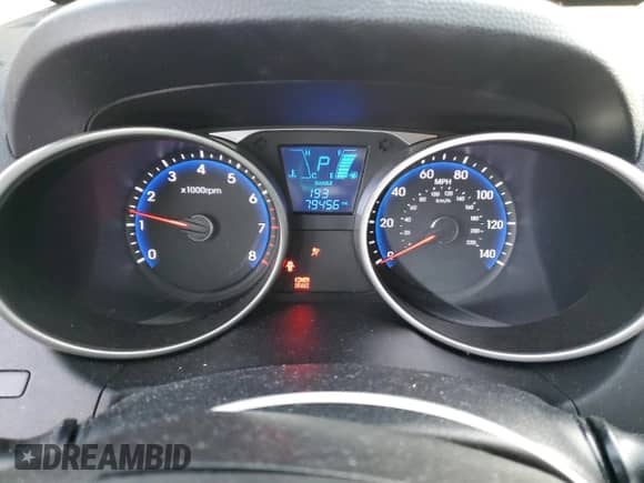 2014 Hyundai Tucson Walking Dead Edition z VIN KM8JUCAG8EU936840, wystawiony jako Copart lot #87814545 z przebiegiem 79 456 mil mil oraz Szkoda całkowita • Salvage title. Historia ofert i sprzedaży dostępna na DreamBid. Obrazek 9.