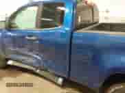 2018 Chevrolet Colorado 4WD LT z VIN 1GCHTCEN6J1139626, wystawiony jako IAAI lot #41721598 z przebiegiem 100 249 mil mil oraz . Historia ofert i sprzedaży dostępna na DreamBid. Obrazek 14.