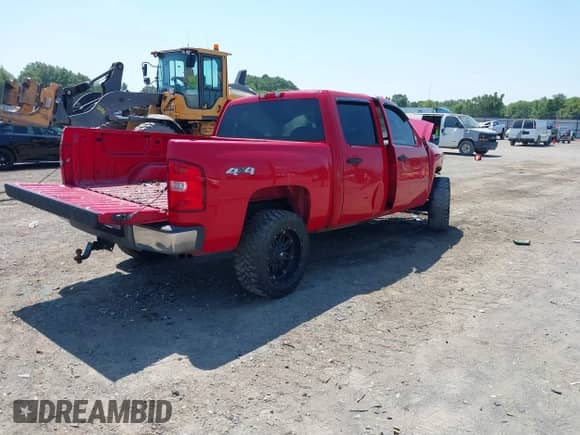 2010 Chevrolet Silverado 1500 LS with VIN 3GCRKREA9AG253953, listed as a IAAI auction lot 39794046 with Not provided miles and . Bid and sale history available at DreamBid. Image 4.